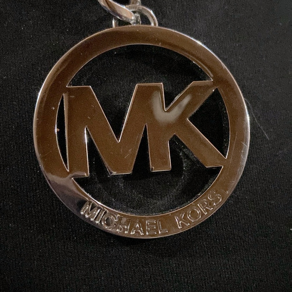 Michael Kors Silver Logo Bag charm/Key chain - Picture 4 of 8